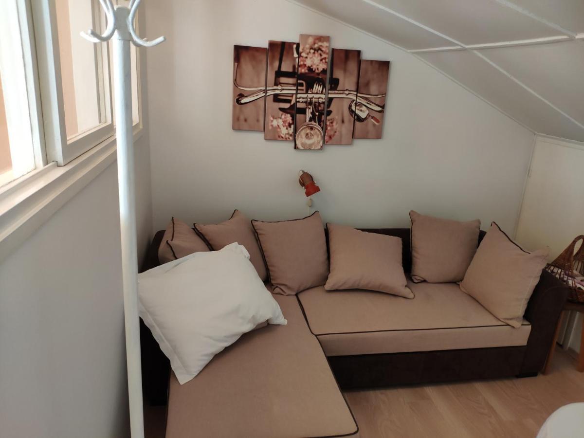 Rab-Centar Hotel Rab Town Ngoại thất bức ảnh