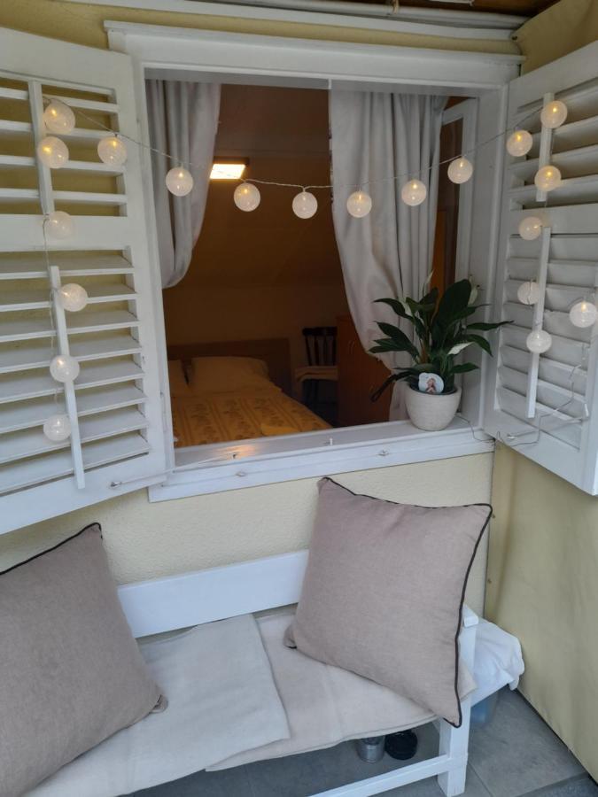Rab-Centar Hotel Rab Town Ngoại thất bức ảnh